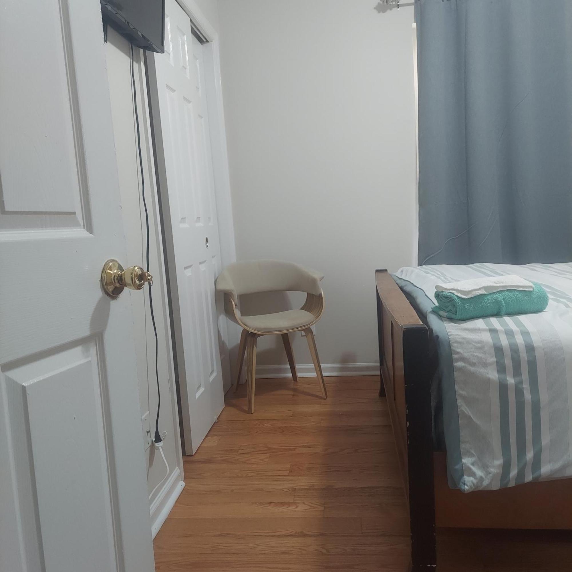 Cosy Bedroom 12Mins To Airport Prudential Njit Umdj Penn Station Newark Exterior photo